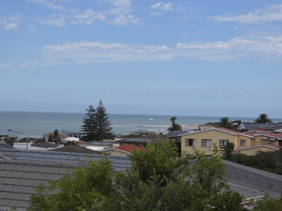6 Bedroom Property for Sale in Jeffreys Bay Central Eastern Cape